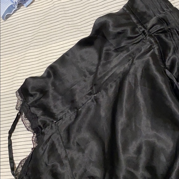 Beautiful blouse - Picture 4 of 9